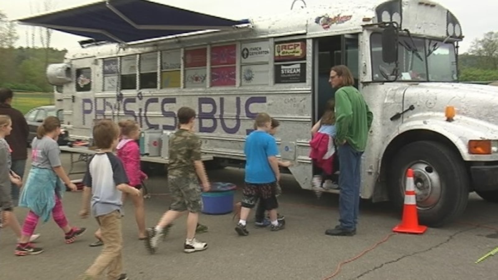Whitney Point students enjoy hands-on science experiments during ...