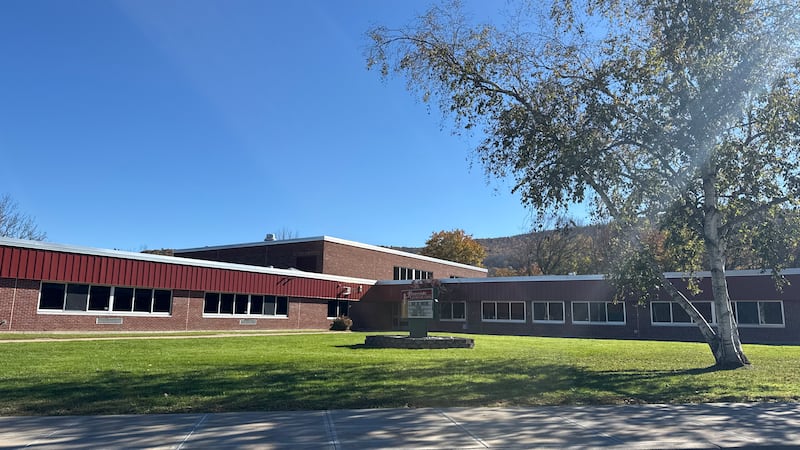 Internal Parents Sign Parents react: Oneonta school district closed through Monday after ...