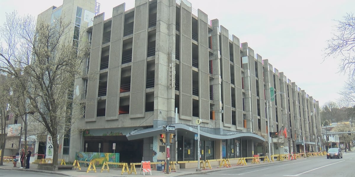 Sidewalks around Seneca Street Parking Garage reopen - WBNG